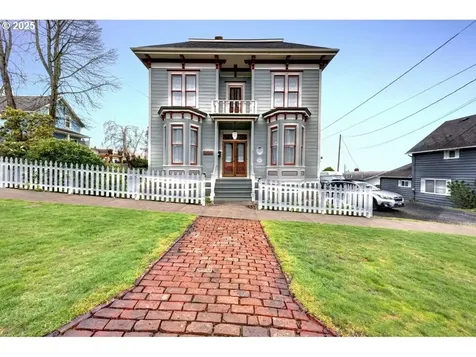 369 37th Street Astoria OR 97103