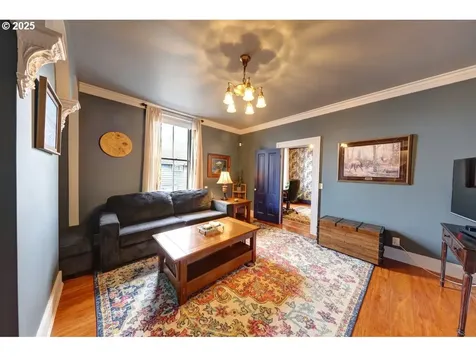 369 37th Street Astoria OR 97103