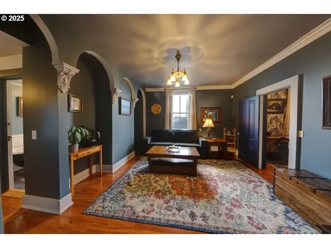 369 37th Street Astoria OR 97103