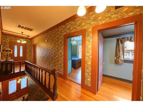 369 37th Street Astoria OR 97103