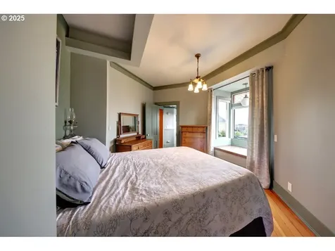 369 37th Street Astoria OR 97103