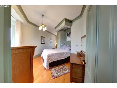 369 37th Street Astoria OR 97103