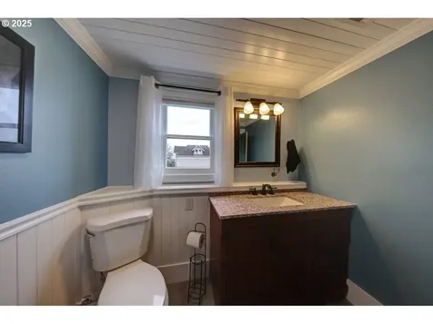 369 37th Street Astoria OR 97103
