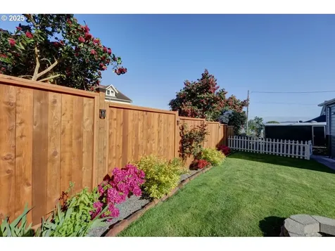 369 37th Street Astoria OR 97103