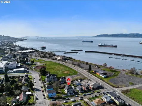 369 37th Street Astoria OR 97103