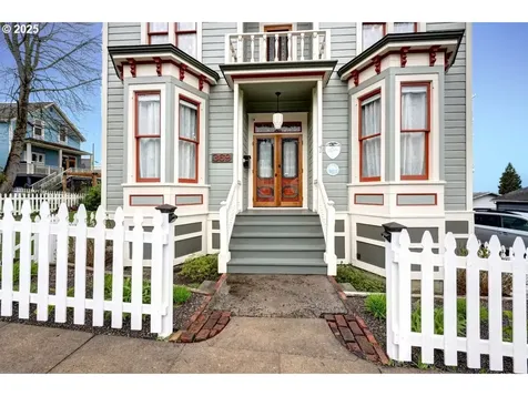 369 37th Street Astoria OR 97103