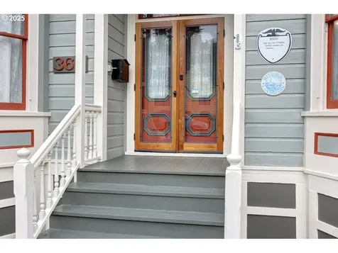 369 37th Street Astoria OR 97103