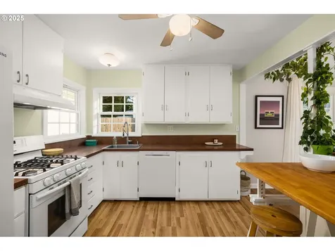 4400 SE 74th Avenue Portland OR 97206