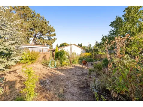 4400 SE 74th Avenue Portland OR 97206