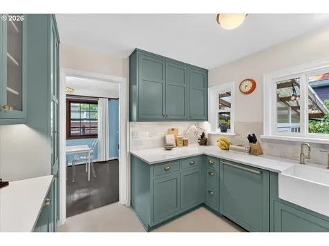 5722 N Vancouver Avenue Portland OR 97217