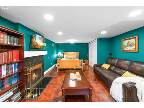 5722 N Vancouver Avenue Portland OR 97217