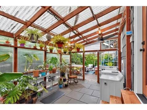 5722 N Vancouver Avenue Portland OR 97217