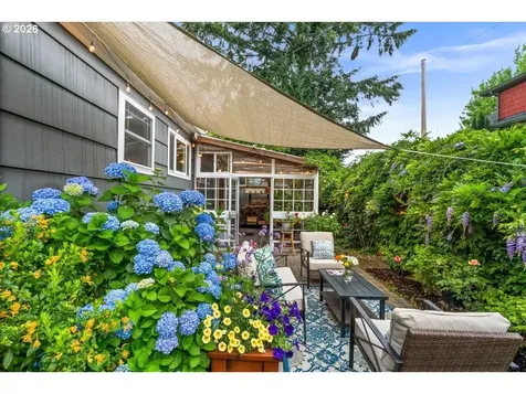 5722 N Vancouver Avenue Portland OR 97217