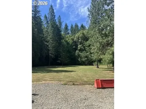 570 Tunnel Road Glendale OR 97442