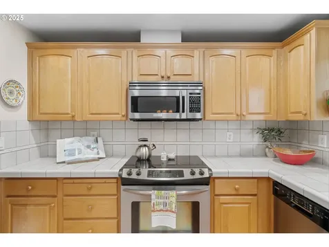 1436 SE 52nd Avenue Hillsboro OR 97123