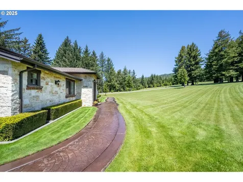 Bridgeview Drive Brookings OR 97415