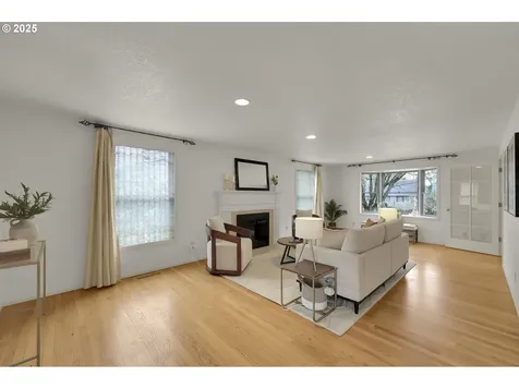 5147 Solar Heights Drive Eugene OR 97405