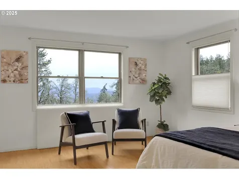 5147 Solar Heights Drive Eugene OR 97405