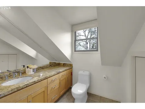 5147 Solar Heights Drive Eugene OR 97405