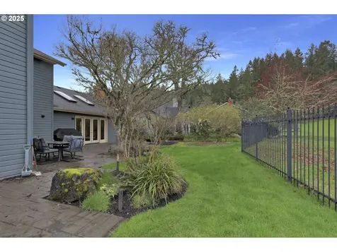 5147 Solar Heights Drive Eugene OR 97405