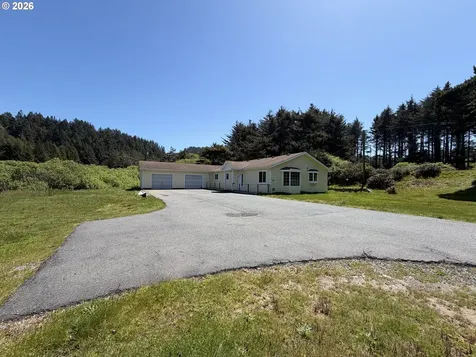 34271 Ophir Road Gold Beach OR 97444
