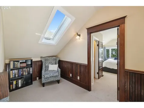3516 SW 1st Avenue Portland OR 97239