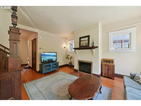 3516 SW 1st Avenue Portland OR 97239