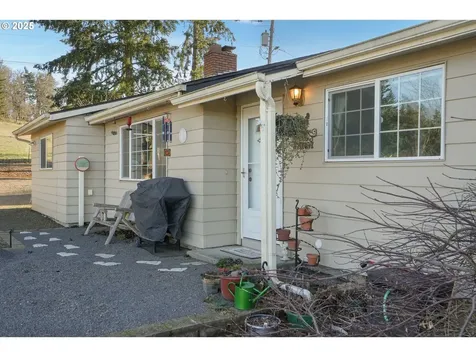5953 Davis Creek Road NE Silverton OR 97381