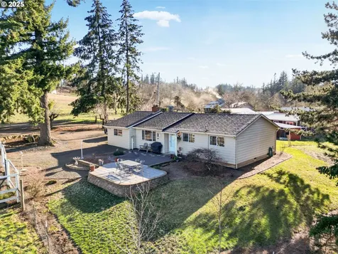 5953 Davis Creek Road NE Silverton OR 97381