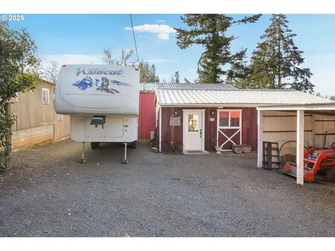 5953 Davis Creek Road NE Silverton OR 97381