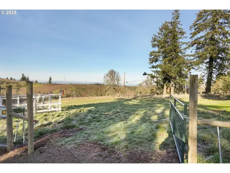 5953 Davis Creek Road NE Silverton OR 97381
