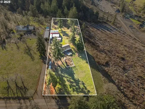 5953 Davis Creek Road NE Silverton OR 97381