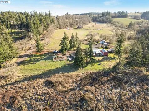 5953 Davis Creek Road NE Silverton OR 97381