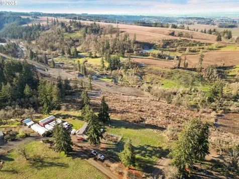 5953 Davis Creek Road NE Silverton OR 97381