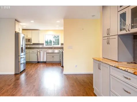 699 Sterling Drive Eugene OR 97404
