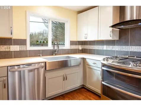 699 Sterling Drive Eugene OR 97404