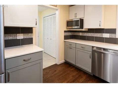 699 Sterling Drive Eugene OR 97404