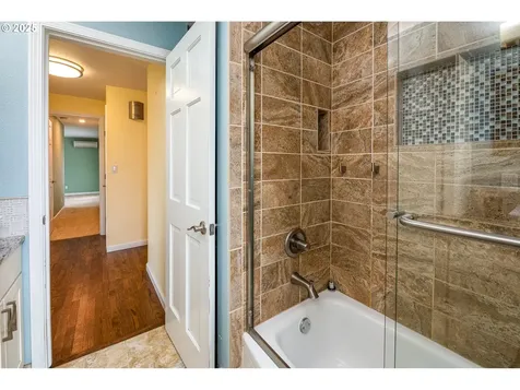 699 Sterling Drive Eugene OR 97404