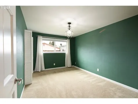 699 Sterling Drive Eugene OR 97404