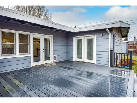 699 Sterling Drive Eugene OR 97404
