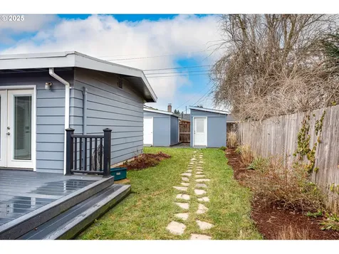 699 Sterling Drive Eugene OR 97404