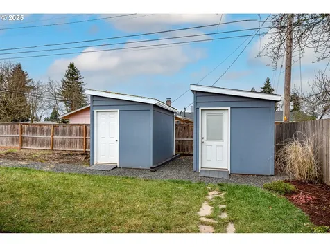 699 Sterling Drive Eugene OR 97404