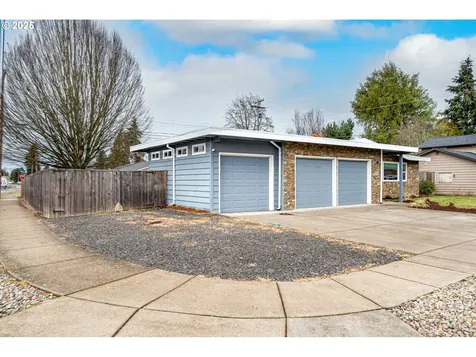 699 Sterling Drive Eugene OR 97404
