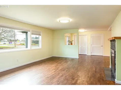 699 Sterling Drive Eugene OR 97404