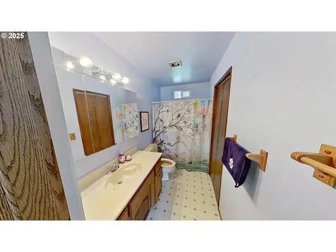 445 NE Broadway Street Myrtle Creek OR 97457