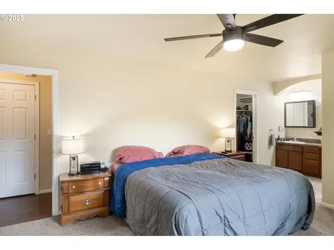 335 Gentry Loop Myrtle Creek OR 97457