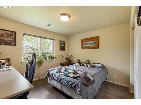 335 Gentry Loop Myrtle Creek OR 97457