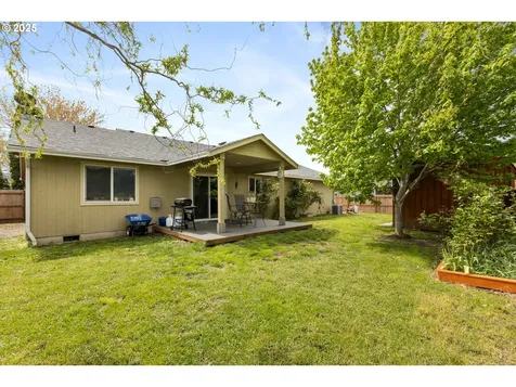 335 Gentry Loop Myrtle Creek OR 97457