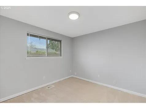 1805 SE 174th Avenue Portland OR 97233