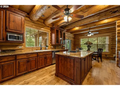 400 Rockinghorse Drive Grants Pass OR 97527